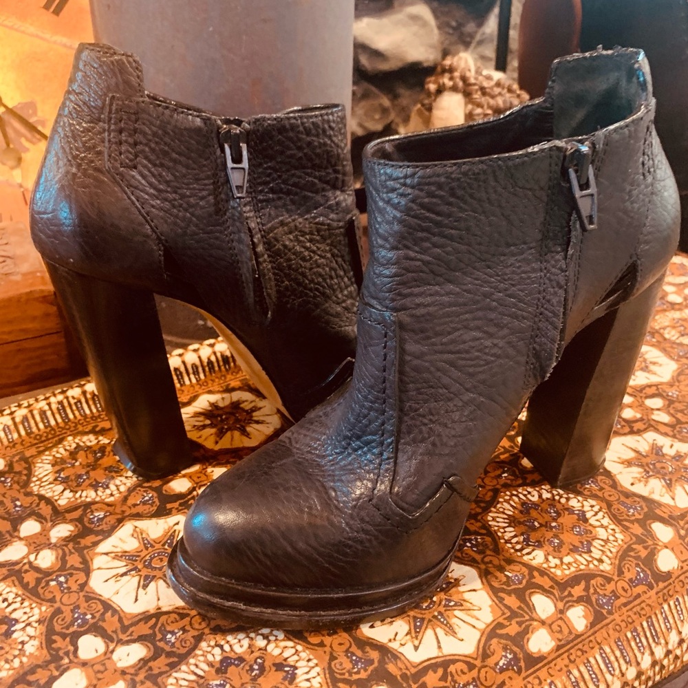 Alexander Wang Black Zip Up Heel Boot - Picture 2 of 9